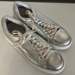 Free People Silver sneakers. 8.5